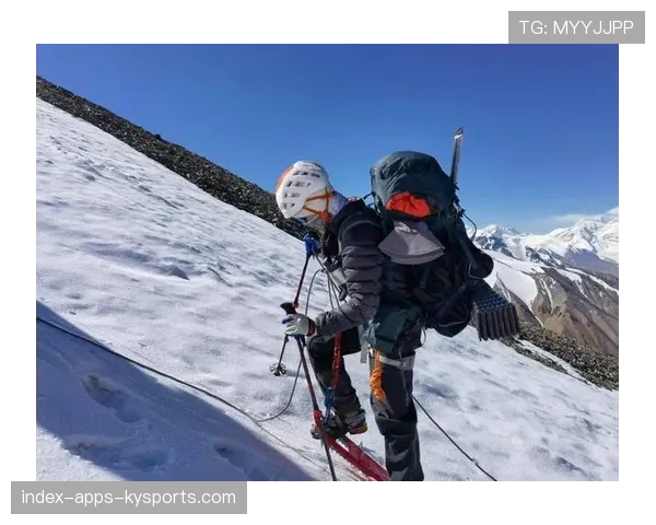 世界登山青年论坛：培养山区后备队伍成为焦点，登山队训练